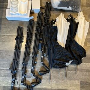 Black and White Photography Lighting Kit,bulbs, backdrop and tripod